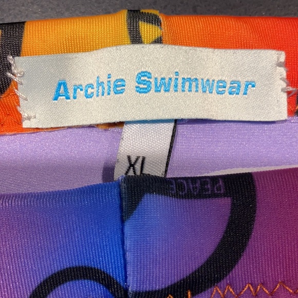 Men’s “peace” swim brief XL - Picture 4 of 9